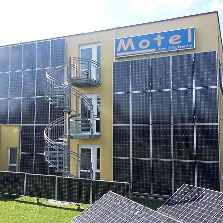 Motel Am Highway Althengstett Esterno foto